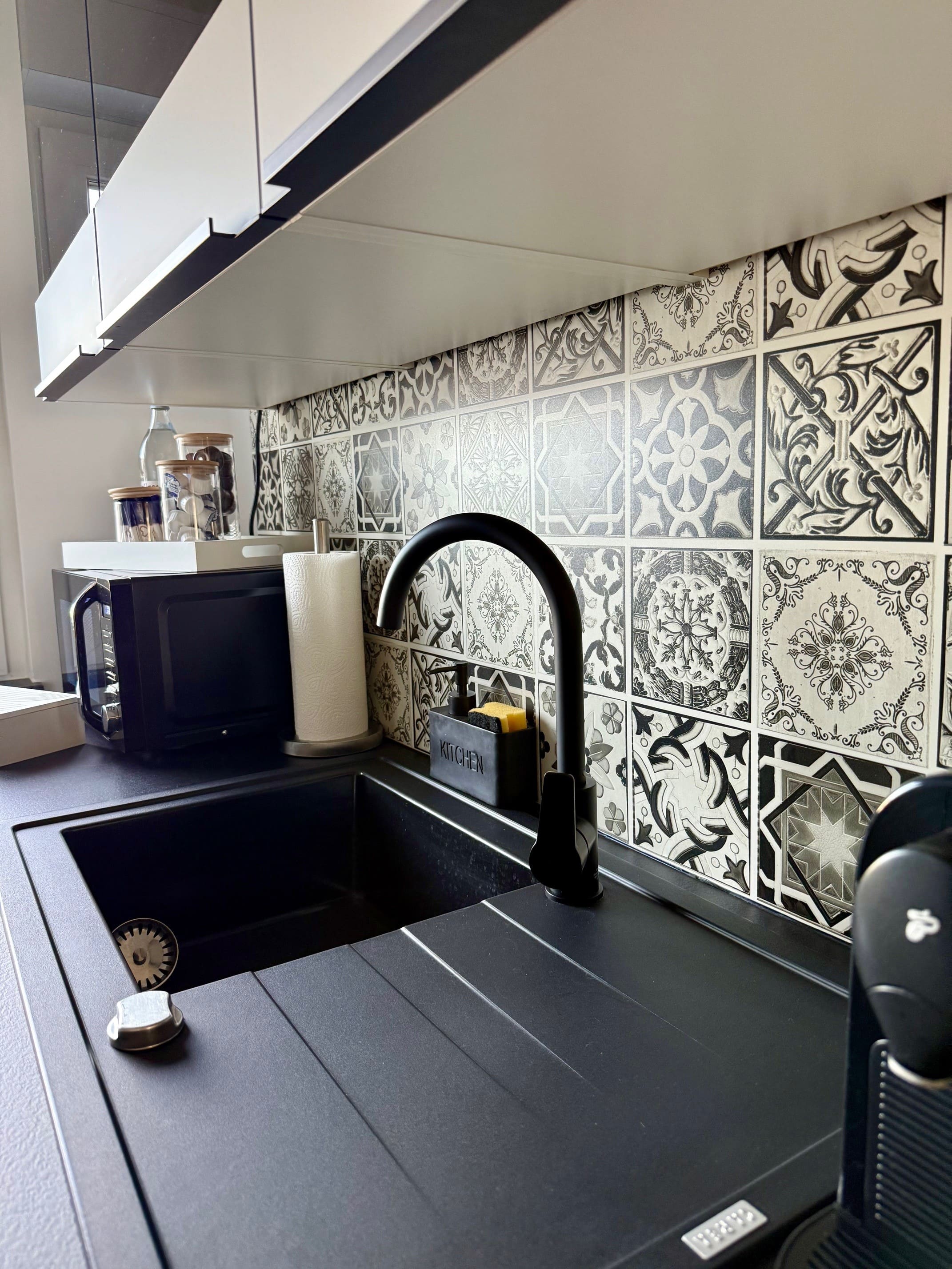 Apartment 003