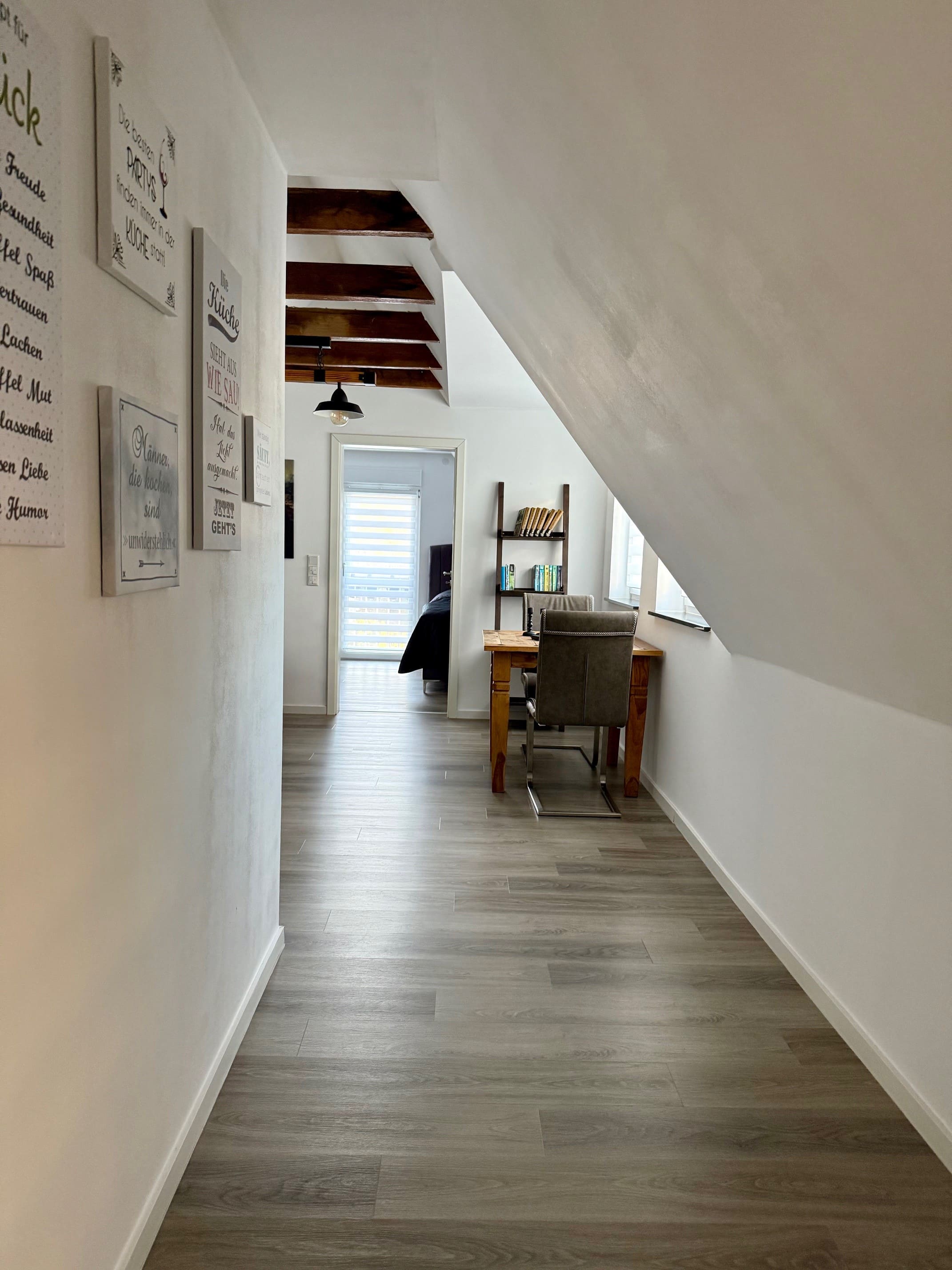 Apartment 004